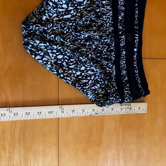 Lululemon 6 title flow full bottom black white bathing suit bikini bottom - Picture 10 of 10